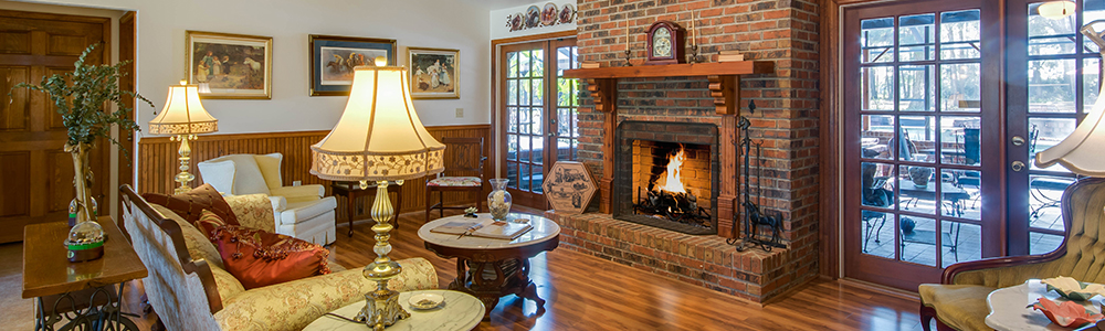 Warm And Cozy Our Favorite Homes With Fireplaces Showcase Ocala A Legend In American Architecture Frank Lloyd Wright Once Wrote The Fireplace Heart Of Home Itself According To Report By National