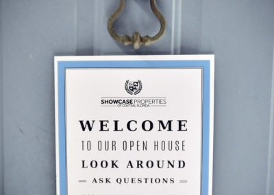 Welcome sign at Bo-Bett Form with Showcase Properties logo