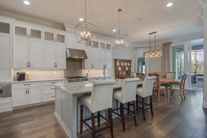 A exquisite white kitchen.