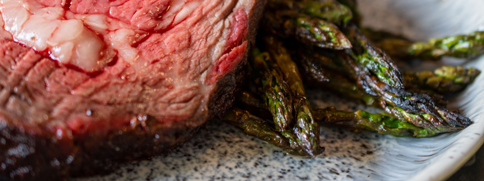 Prime rib with roasted asparagus