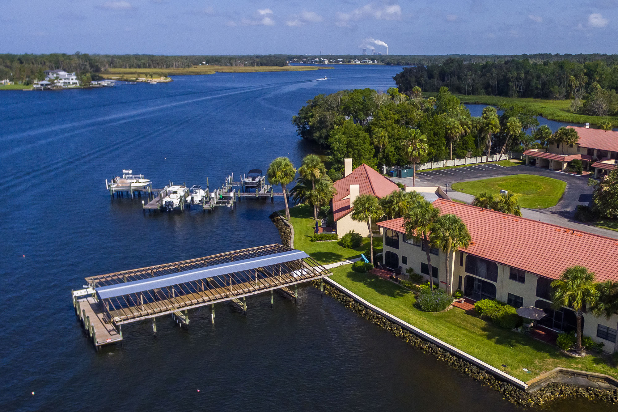 Click to view waterfront homes