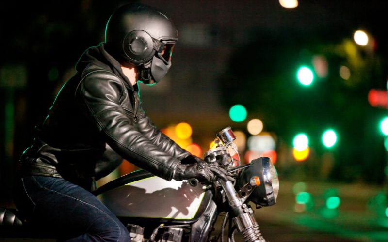 biker a horse jumping